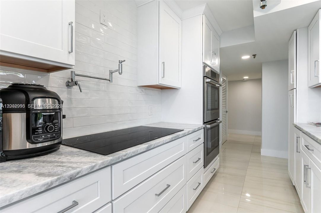 For Sale: $1,400,000 (3 beds, 3 baths, 1868 Square Feet)