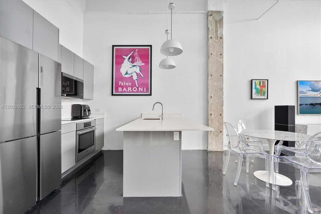 For Sale: $659,000 (1 beds, 1 baths, 1363 Square Feet)