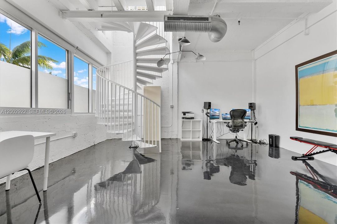 For Sale: $659,000 (1 beds, 1 baths, 1363 Square Feet)