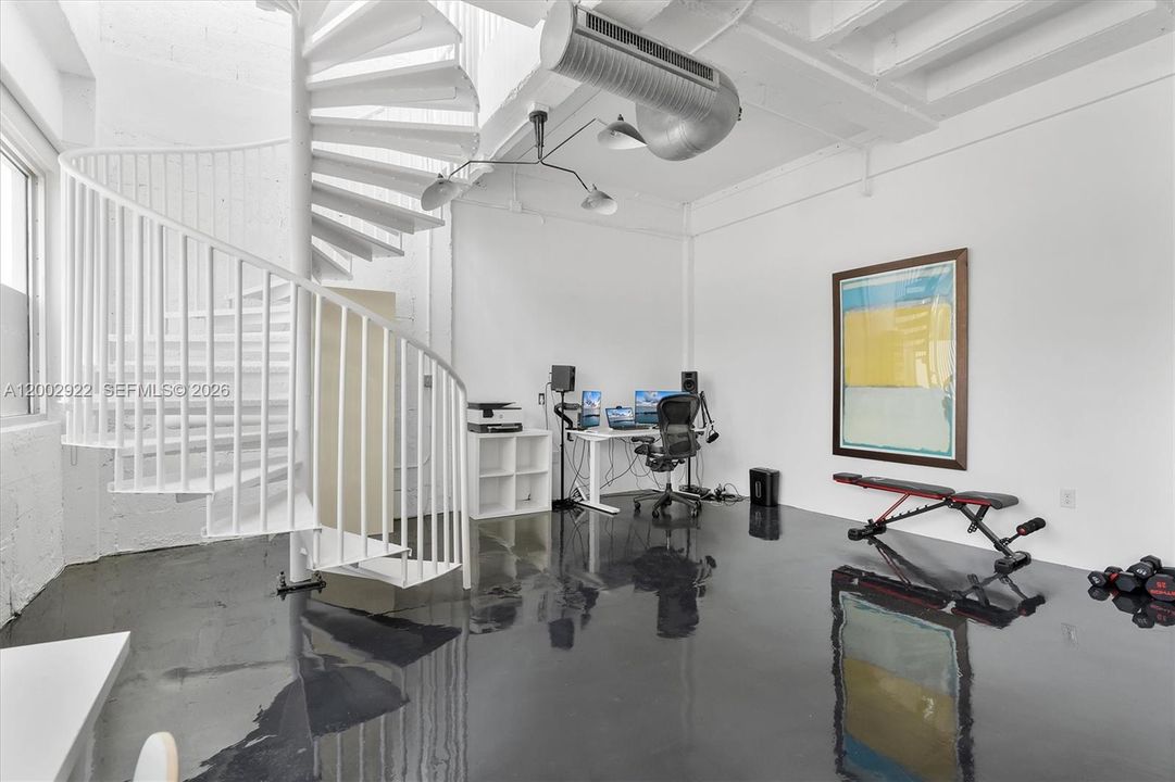 For Sale: $659,000 (1 beds, 1 baths, 1363 Square Feet)