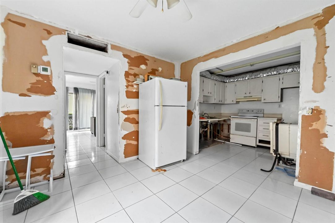 07 Dining room 02