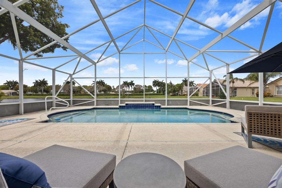 Screened-in Pool