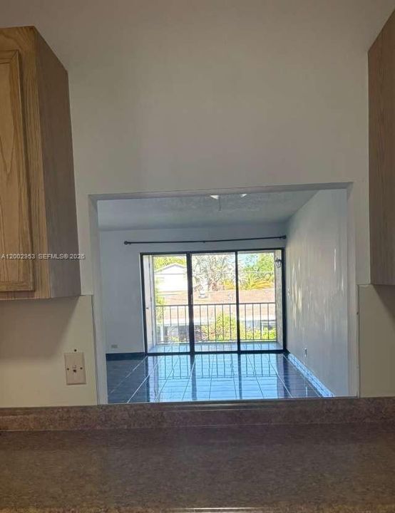 For Rent: $1,900 (2 beds, 2 baths, 1026 Square Feet)