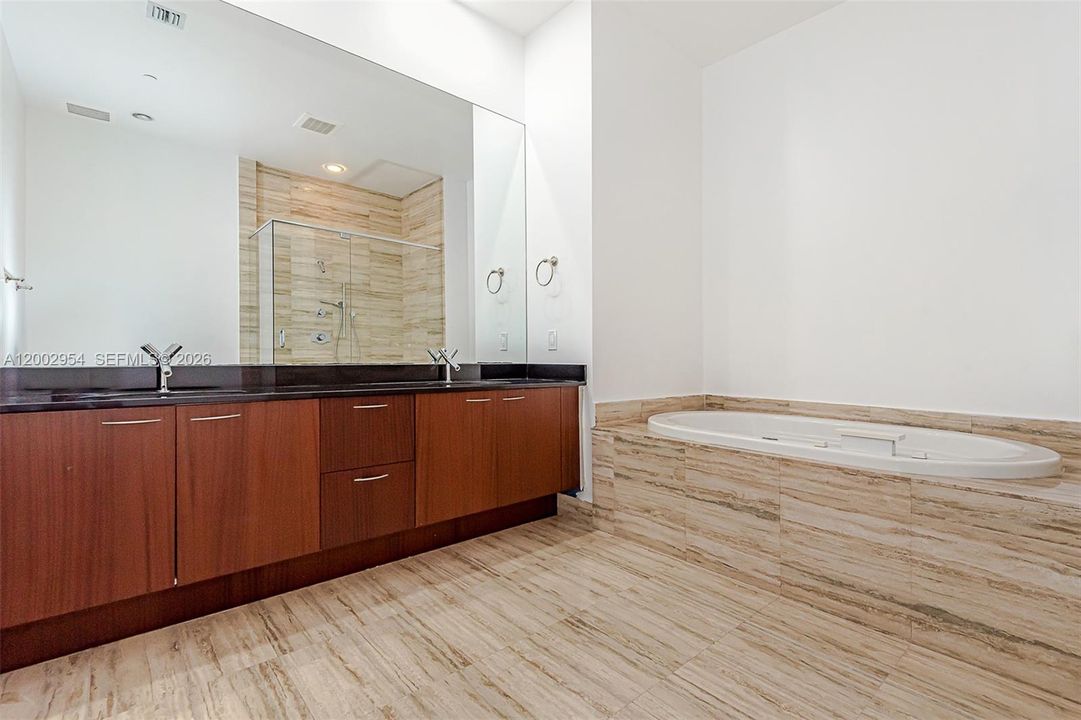 For Sale: $1,975,888 (3 beds, 3 baths, 1979 Square Feet)