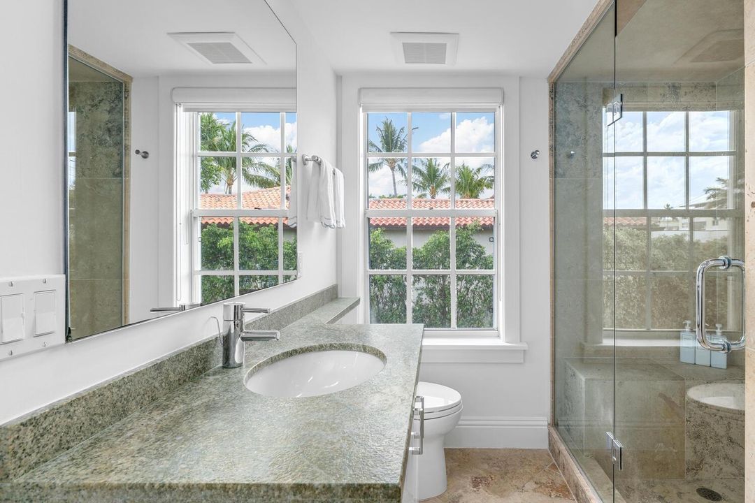 350 Cocoanut Row Apt 3A Palm-large-034-0