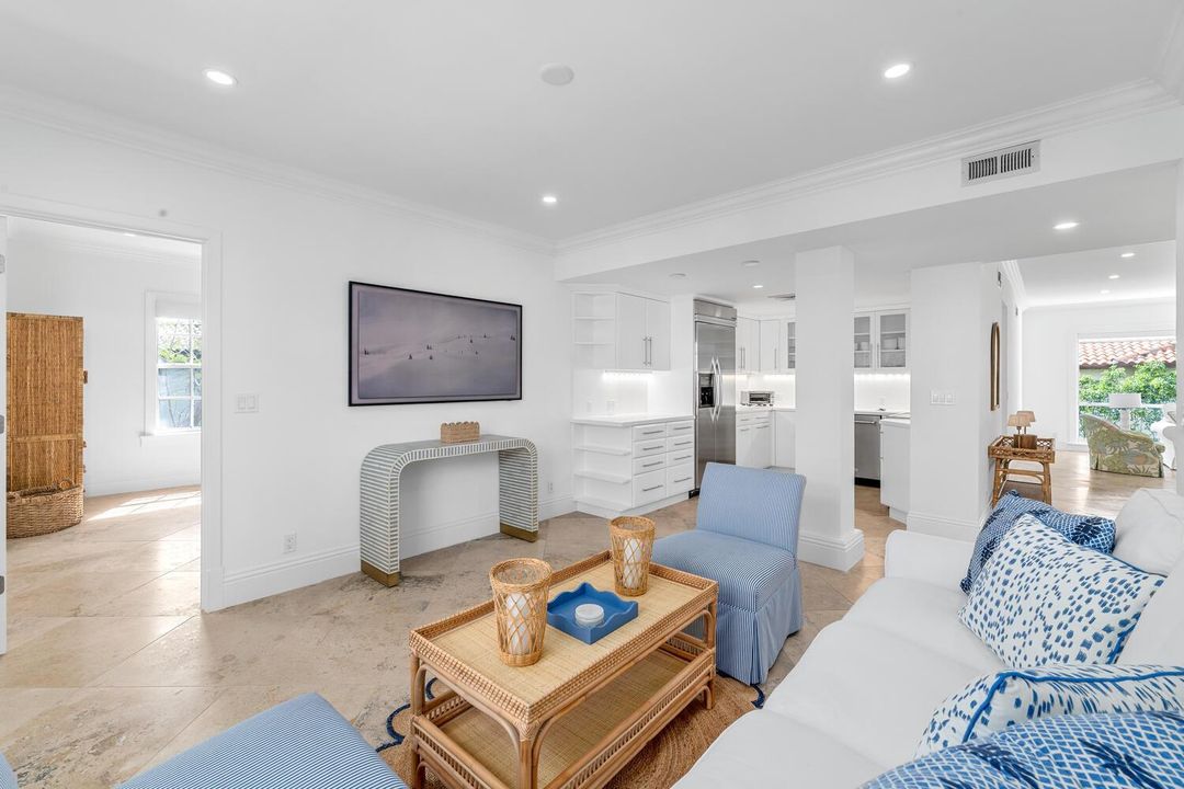 350 Cocoanut Row Apt 3A Palm-large-016-0