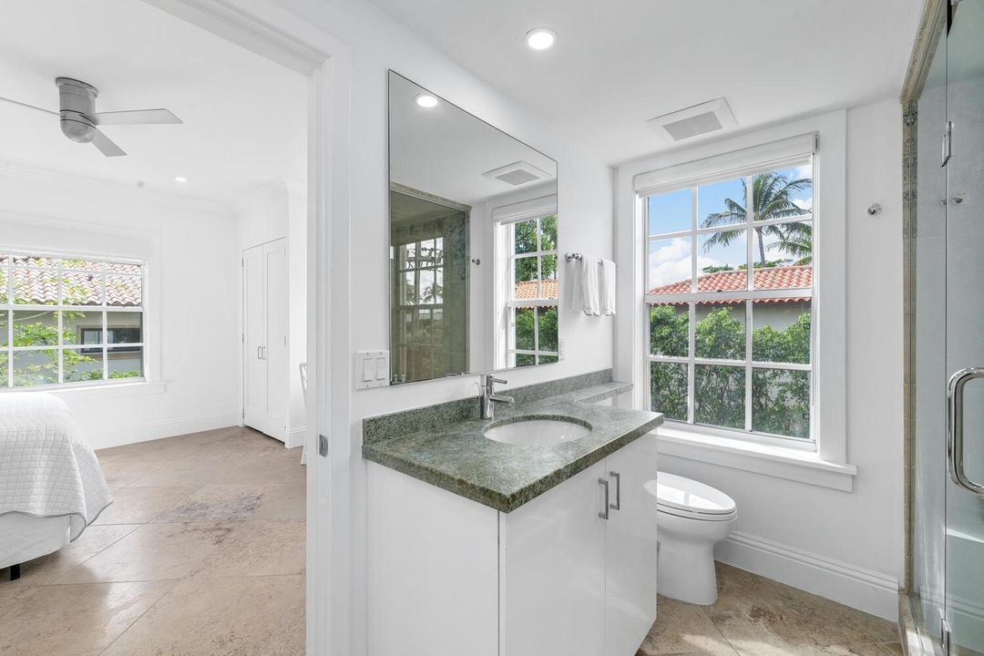 350 Cocoanut Row Apt 3A Palm-large-031-0