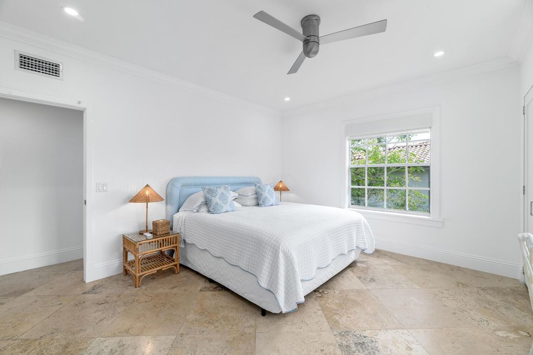 350 Cocoanut Row Apt 3A Palm-large-027-0