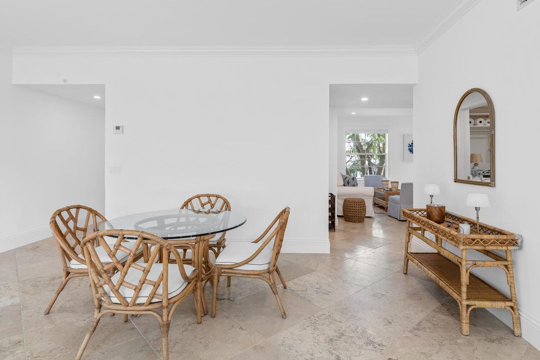 350 Cocoanut Row Apt 3A Palm-large-006-0