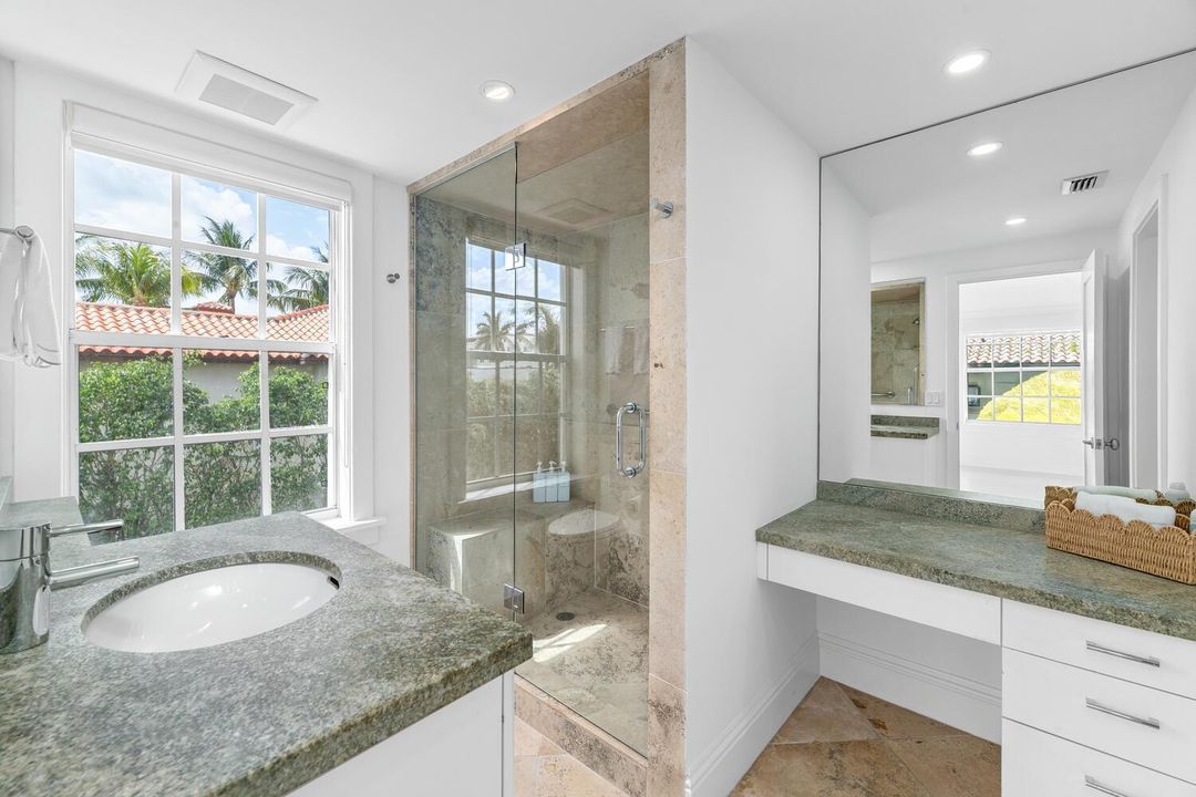 350 Cocoanut Row Apt 3A Palm-large-030-0