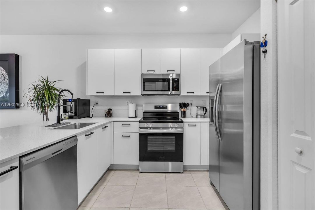 For Sale: $620,000 (3 beds, 2 baths, 1695 Square Feet)