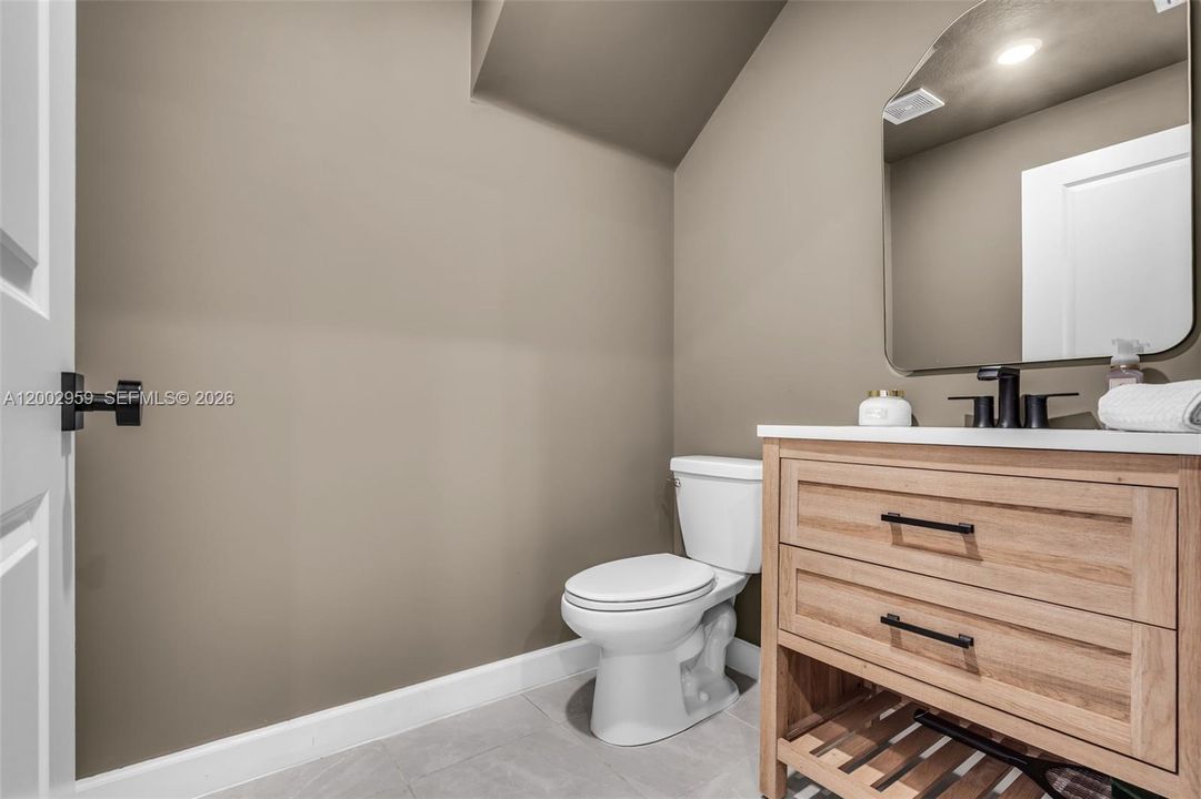 For Sale: $620,000 (3 beds, 2 baths, 1695 Square Feet)
