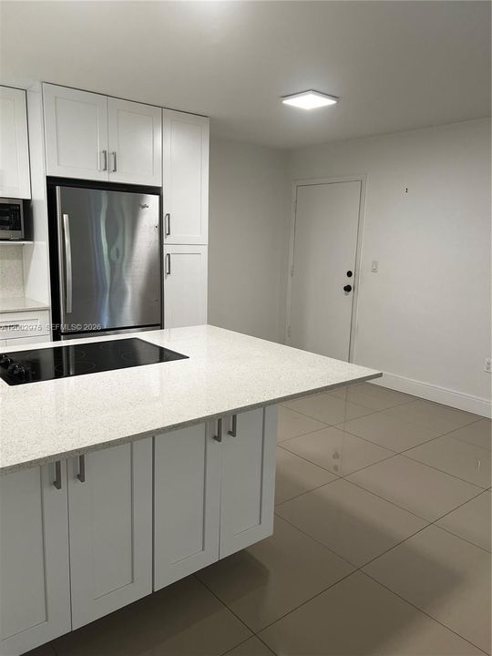 Activo con contrato: $360,000 (2 camas, 2 baños, 1178 Pies cuadrados)