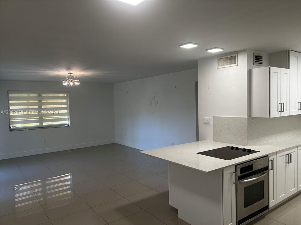 Activo con contrato: $360,000 (2 camas, 2 baños, 1178 Pies cuadrados)