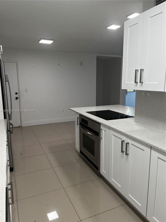 Activo con contrato: $360,000 (2 camas, 2 baños, 1178 Pies cuadrados)