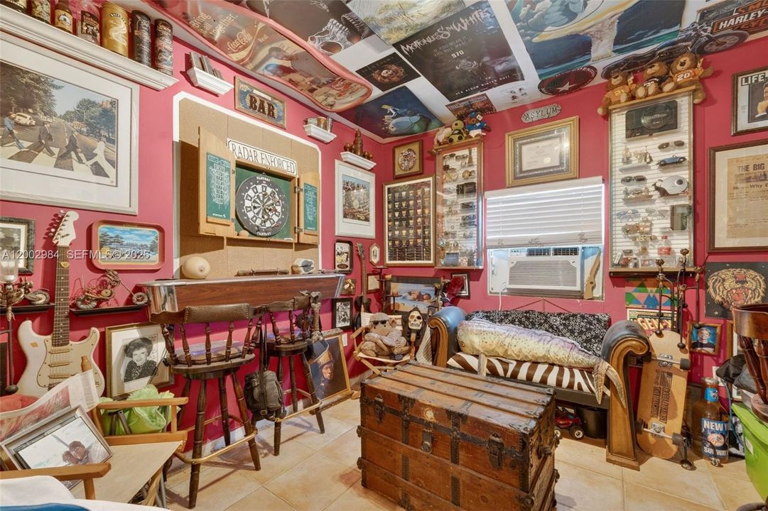 На продажу: $600,000 (5 спален, 2 ванн, 0 Квадратных фут)