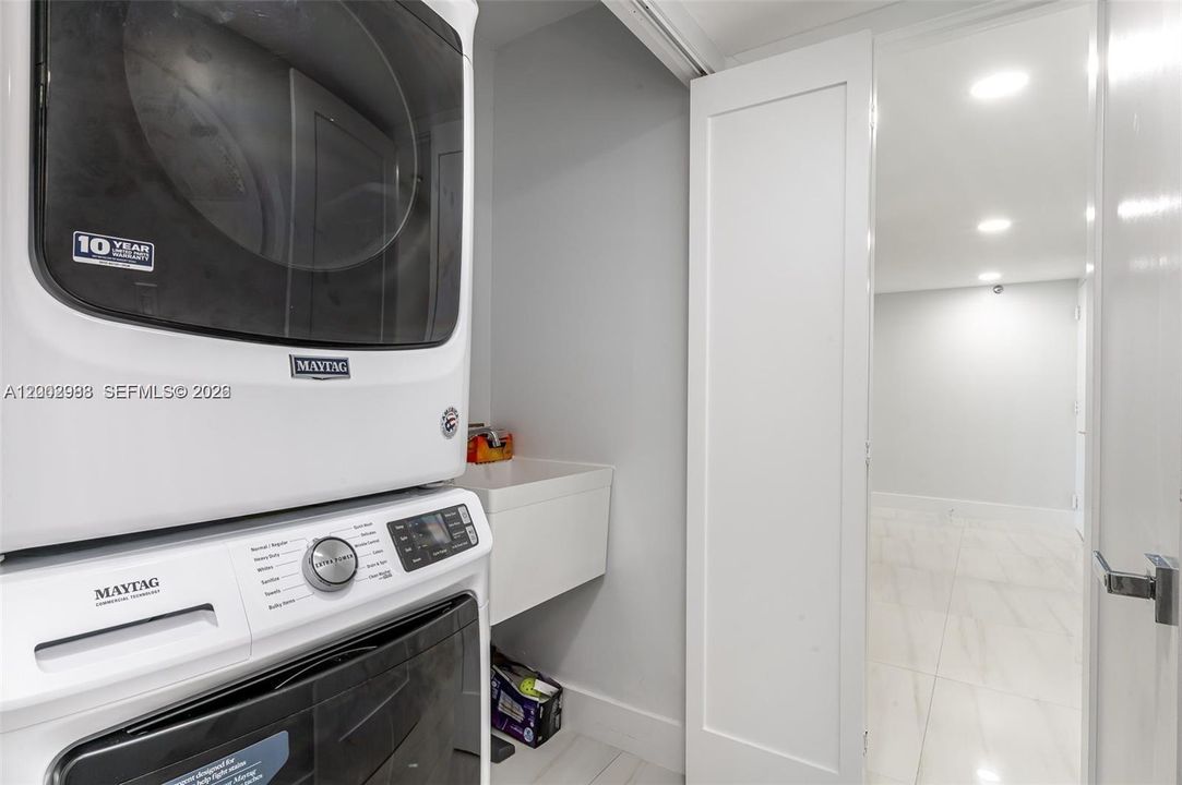 En Renta: $10,000 (3 camas, 3 baños, 1868 Pies cuadrados)
