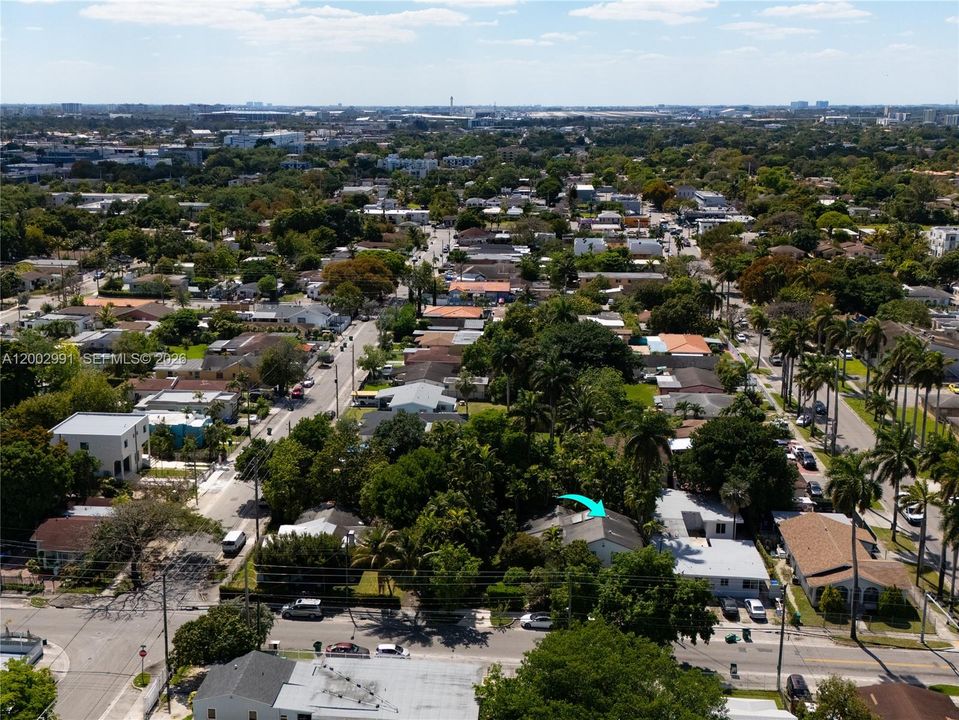 Active With Contract: $640,000 (4 beds, 2 baths, 2822 Square Feet)
