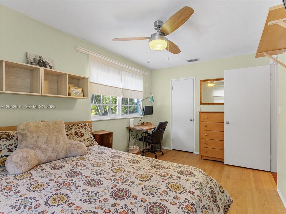 Active With Contract: $640,000 (4 beds, 2 baths, 2822 Square Feet)