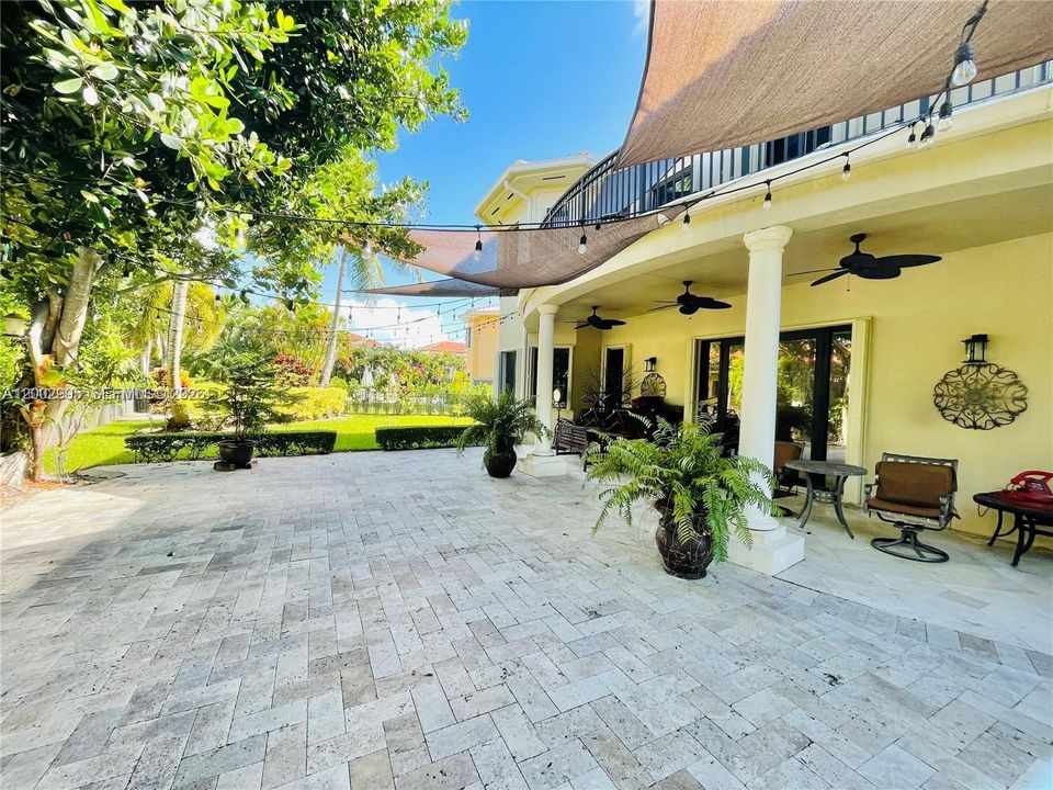 En Renta: $7,800 (5 camas, 4 baños, 4717 Pies cuadrados)