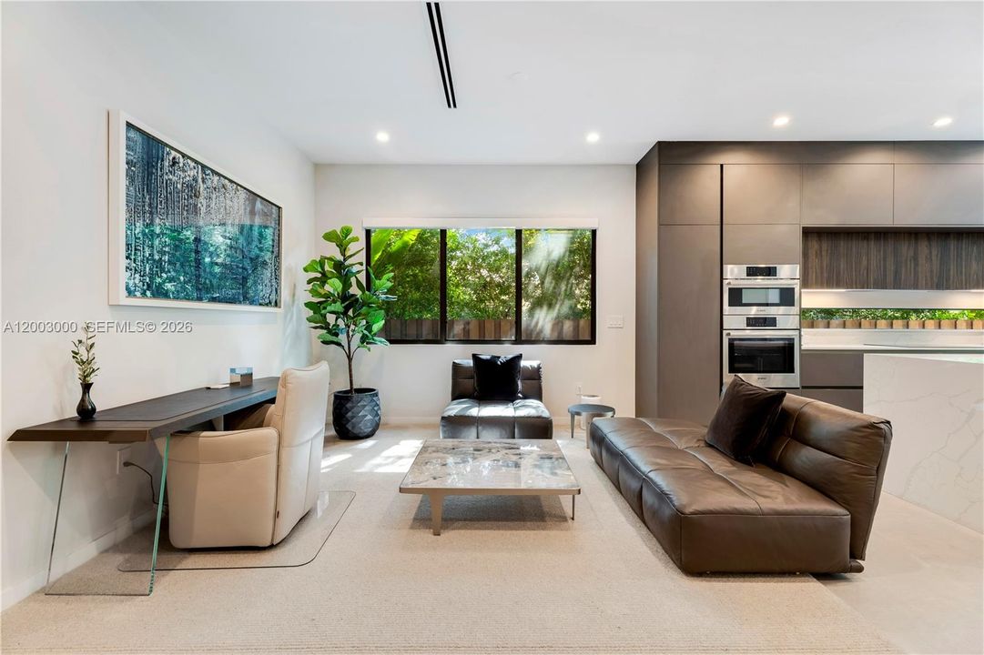 Active With Contract: $2,895,000 (4 beds, 3 baths, 2902 Square Feet)