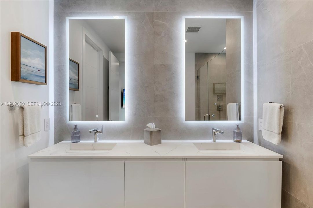 Active With Contract: $2,895,000 (4 beds, 3 baths, 2902 Square Feet)