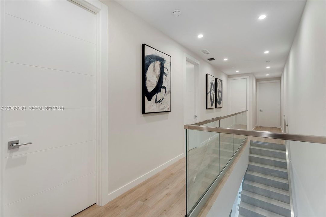 Active With Contract: $2,895,000 (4 beds, 3 baths, 2902 Square Feet)