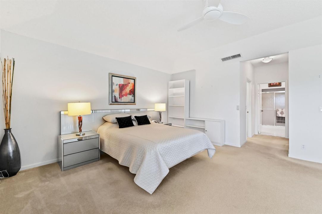 25 Bedroom 02