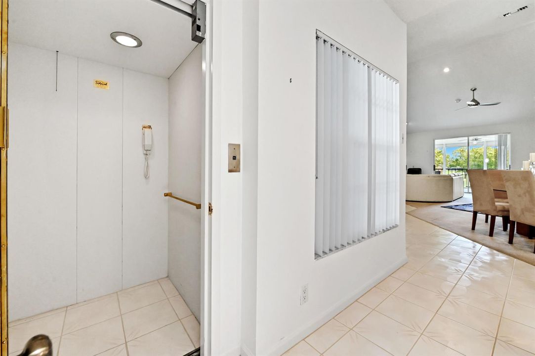 05 Elevator 02