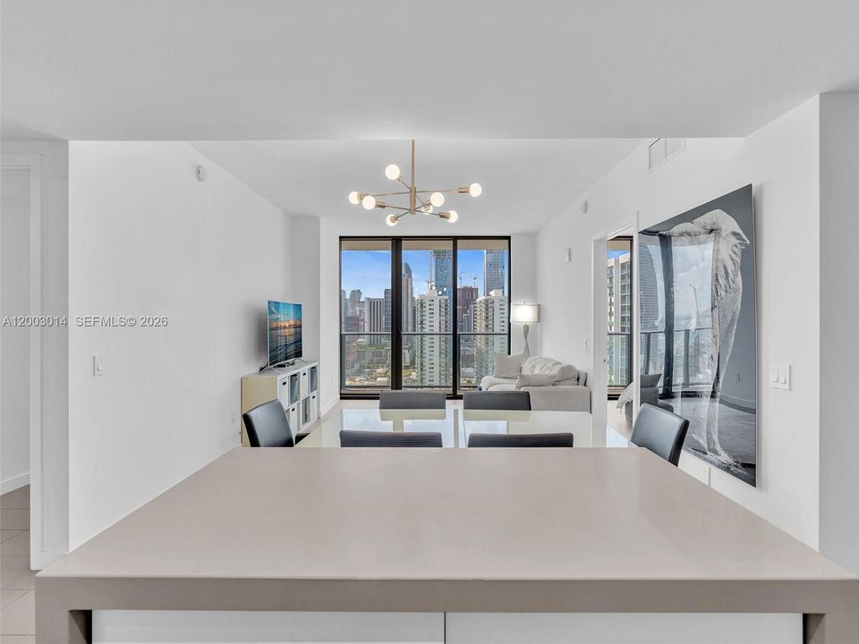 Active With Contract: $549,000 (2 beds, 2 baths, 882 Square Feet)
