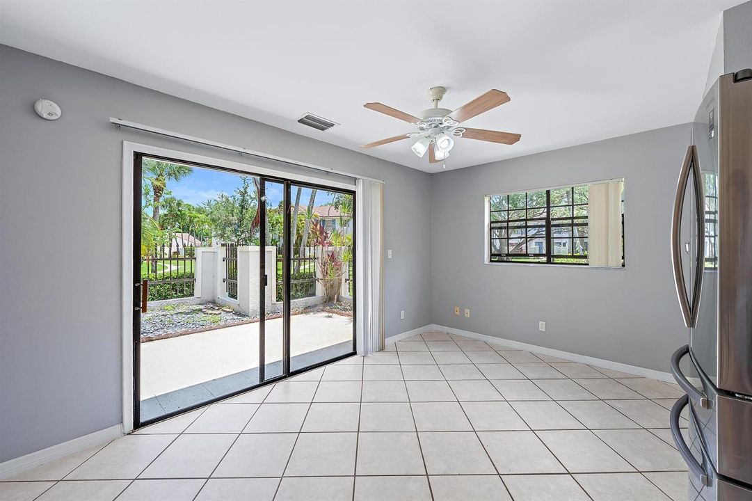 352 Prestwick Cir unit 1-19