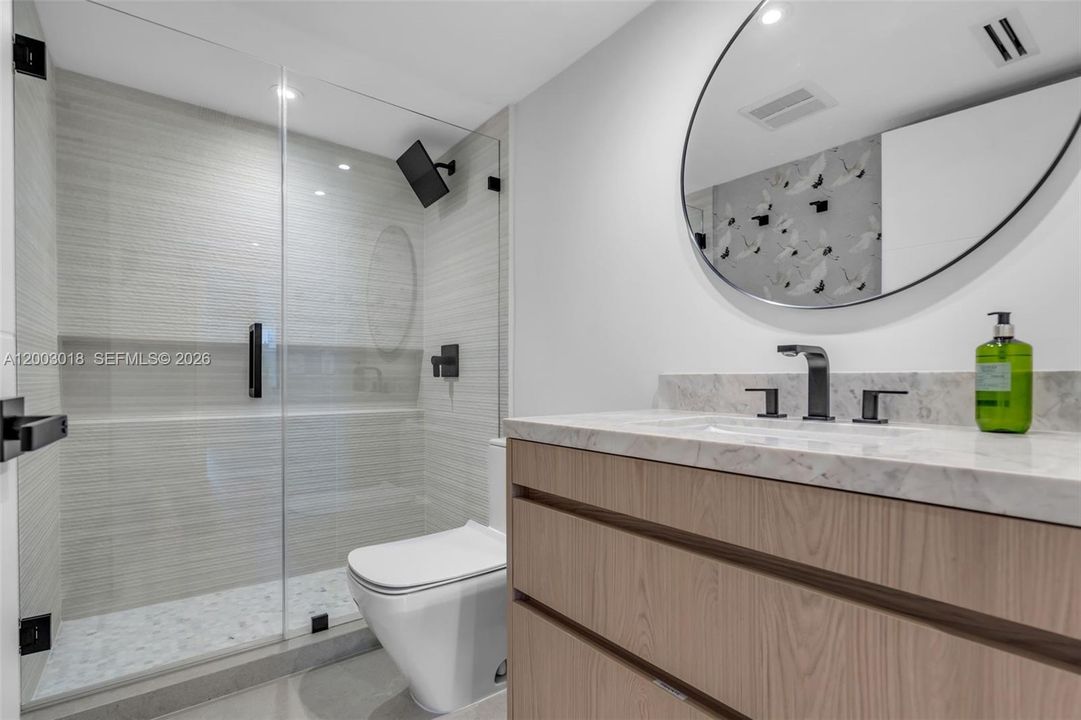 Recently Sold: $1,695,000 (2 beds, 2 baths, 1506 Square Feet)