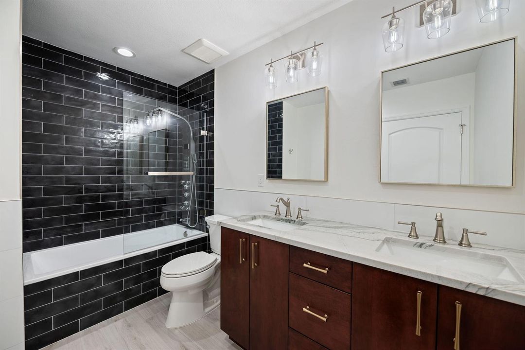 30-web-or-mls-301-jacaranda-dr
