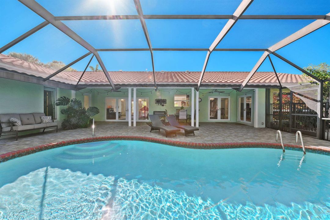 38-web-or-mls-301-jacaranda-dr