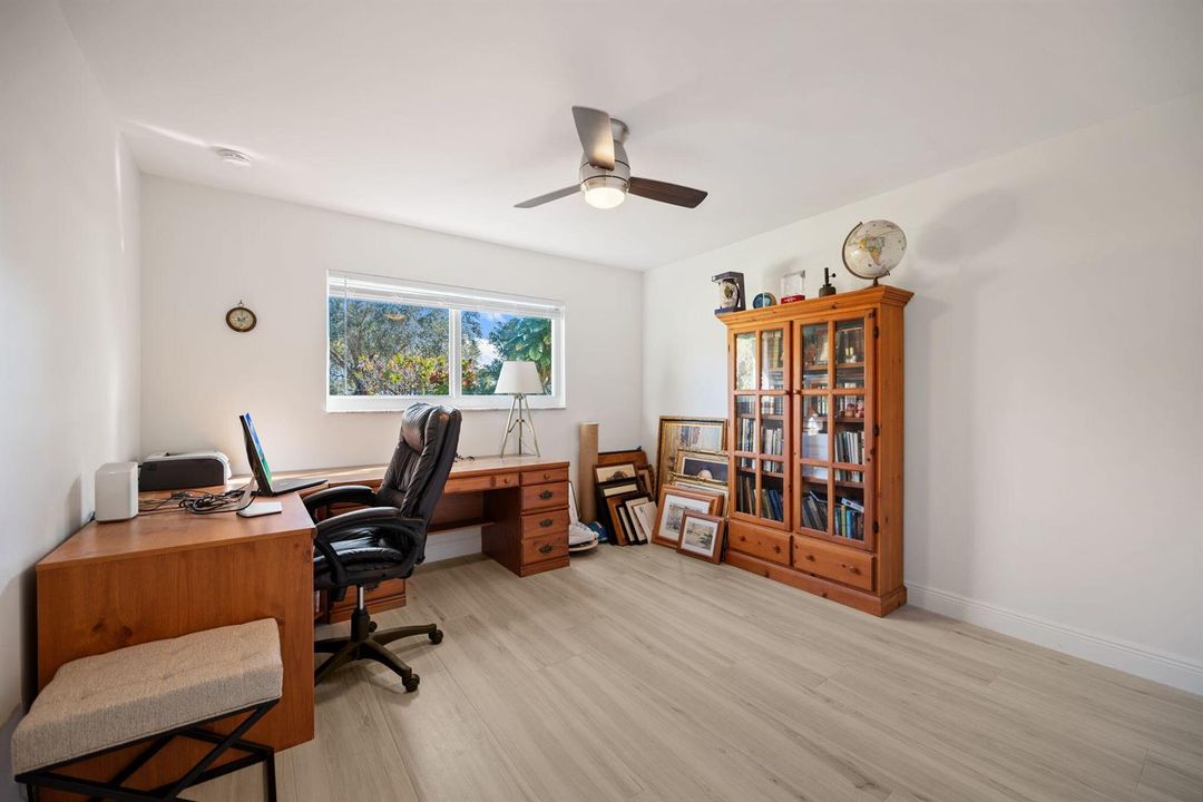 29-web-or-mls-301-jacaranda-dr