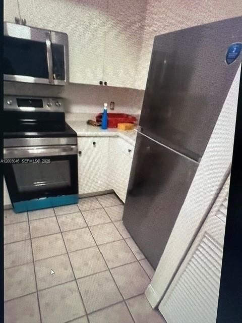 На продажу: $165,000 (1 спален, 1 ванн, 893 Квадратных фут)