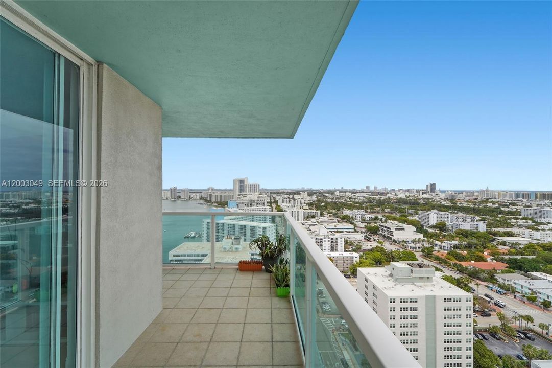 En Venta: $1,150,000 (2 camas, 2 baños, 1147 Pies cuadrados)