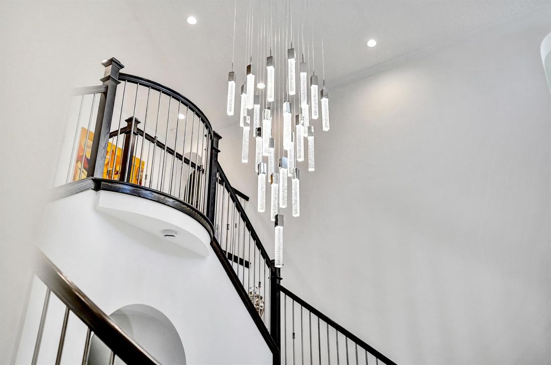 9420 Grand Prix Lane