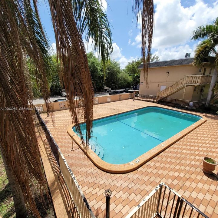 En Venta: $156,900 (1 camas, 1 baños, 813 Pies cuadrados)