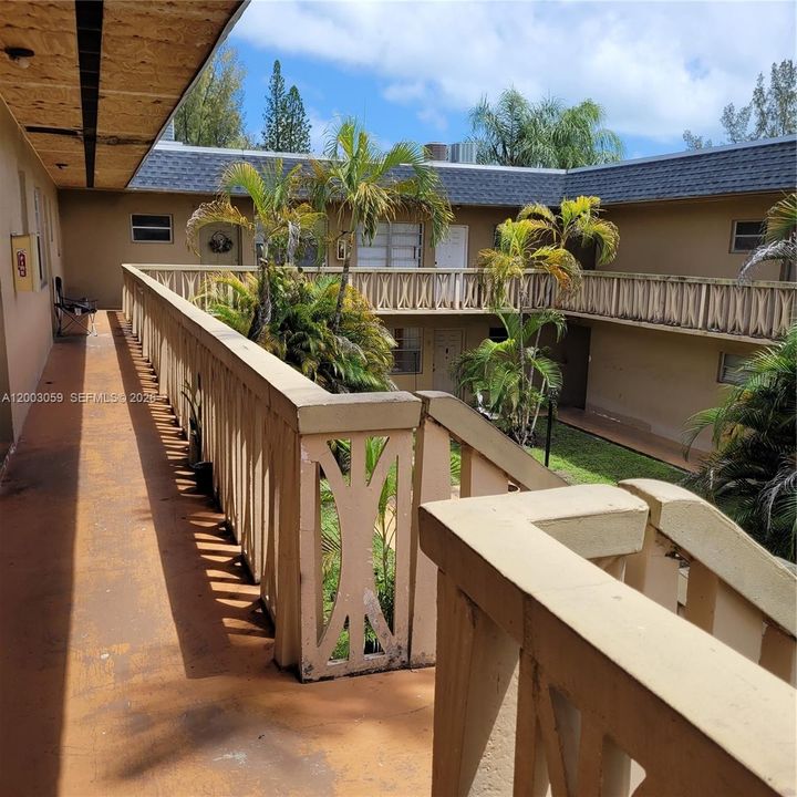 En Venta: $156,900 (1 camas, 1 baños, 813 Pies cuadrados)