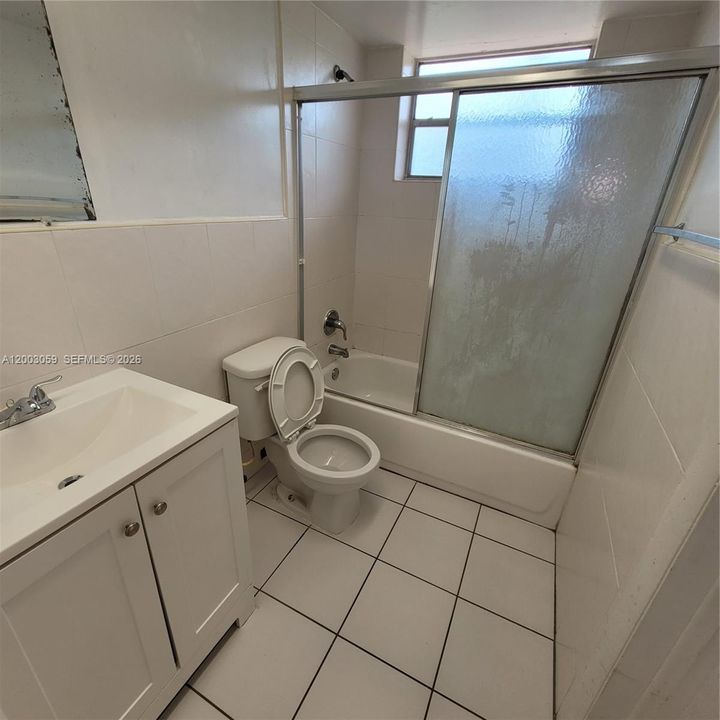 En Venta: $156,900 (1 camas, 1 baños, 813 Pies cuadrados)