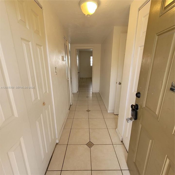 En Venta: $156,900 (1 camas, 1 baños, 813 Pies cuadrados)