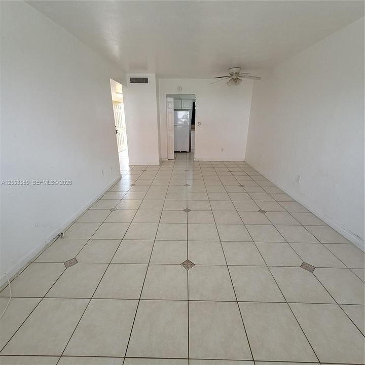 En Venta: $156,900 (1 camas, 1 baños, 813 Pies cuadrados)