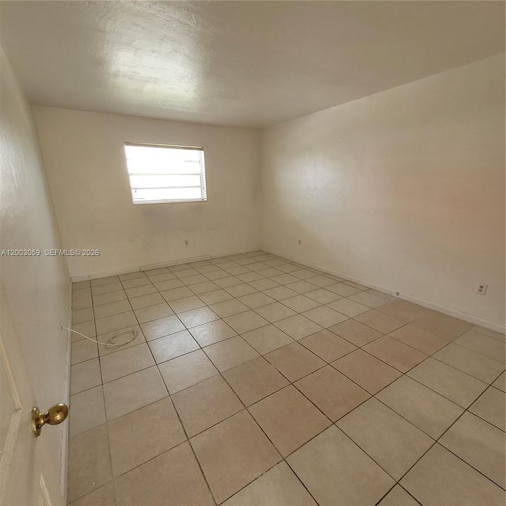 En Venta: $156,900 (1 camas, 1 baños, 813 Pies cuadrados)