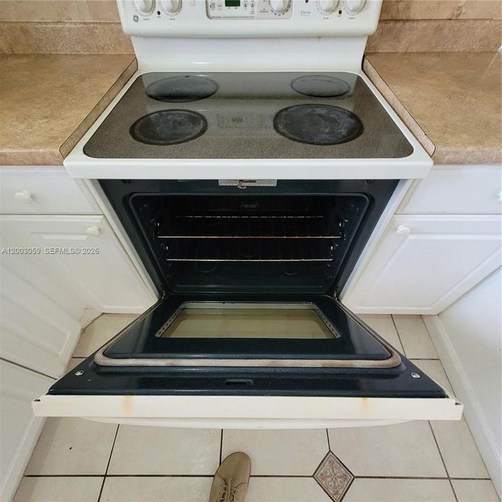 En Venta: $156,900 (1 camas, 1 baños, 813 Pies cuadrados)