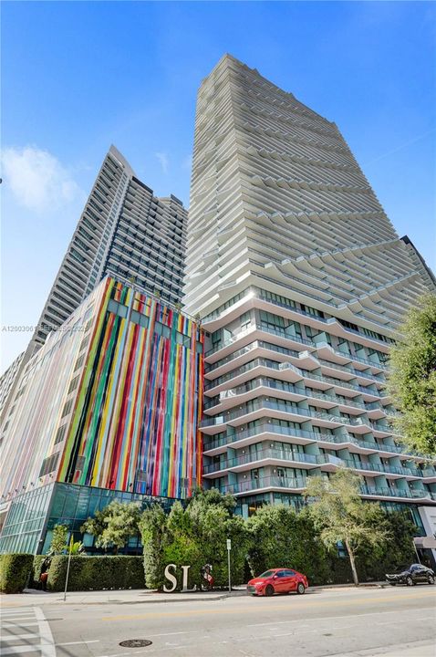 待售: $733,000 (2 贝兹, 2 浴室, 868 平方英尺)