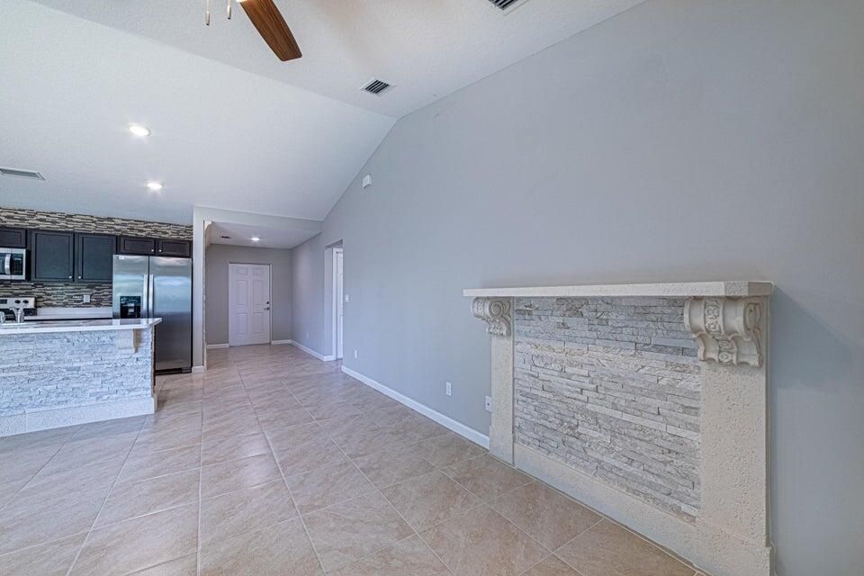 Livingroom-C