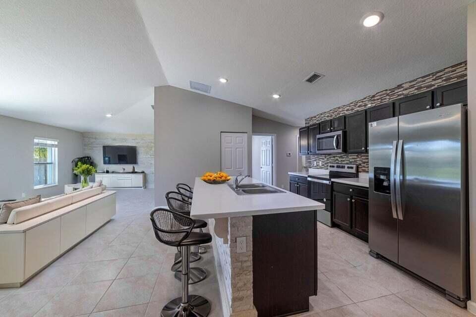 Virtual Staging - Main-Area-B