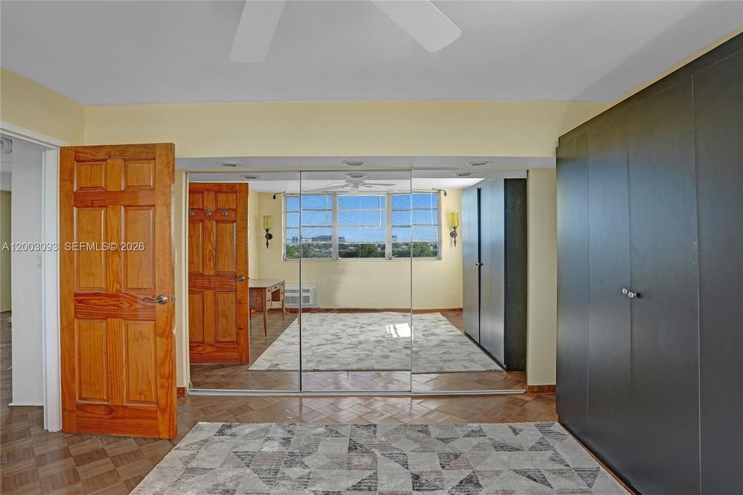 For Sale: $175,000 (2 beds, 1 baths, 650 Square Feet)