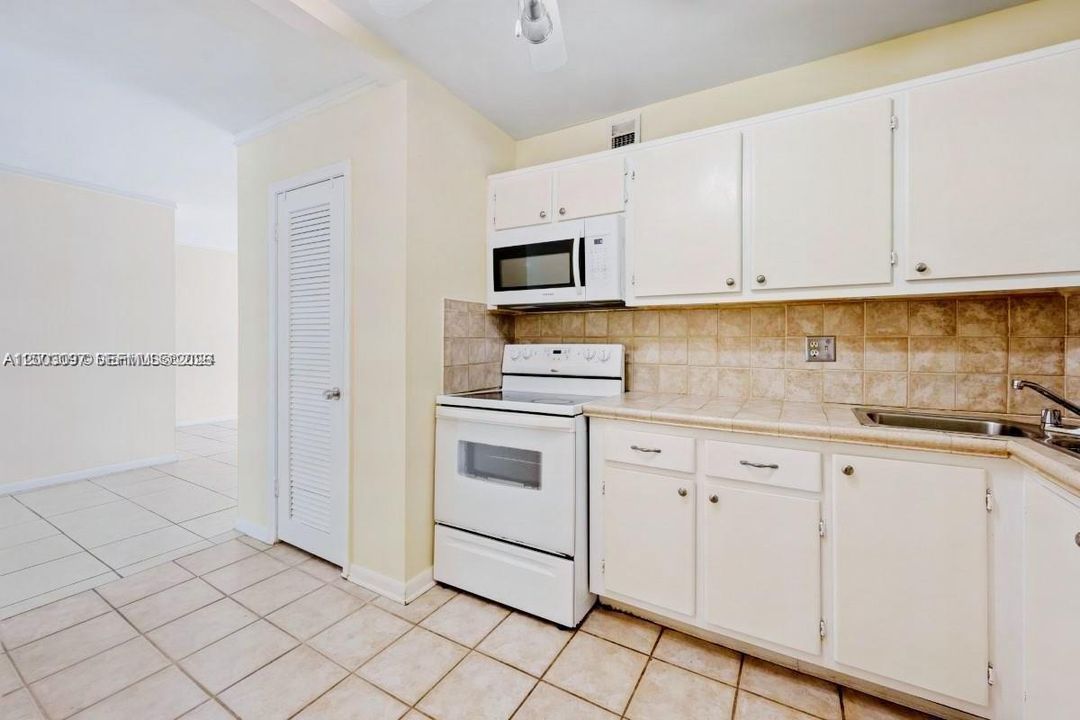 En Venta: $209,000 (1 camas, 1 baños, 750 Pies cuadrados)